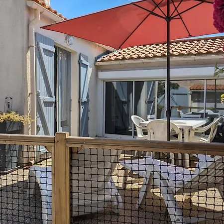 Holiday home Spacious Nest With Terrace Near The Saint-Hilaire-de-Talmont