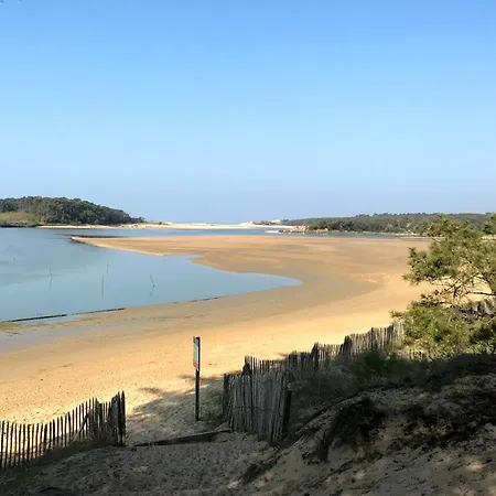 Holiday home Spacious Nest With Terrace Near The *