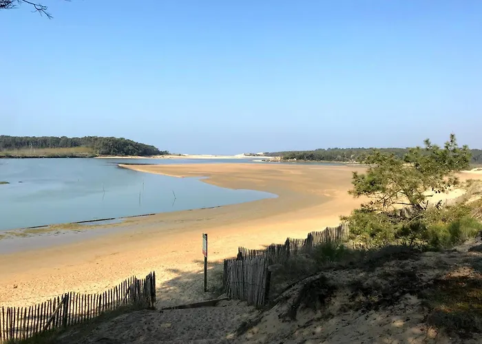 Ferienhaus Spacious Nest With Terrace Near The *